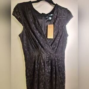 NWT Francesca's Collections Black Lace Cap-Sleeve Short Romper Size Med
